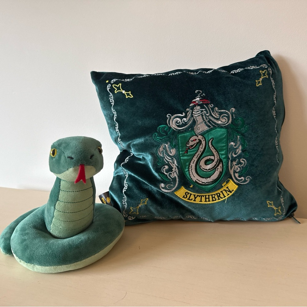 Slytherin Green Snake and Pillow Harry Potter